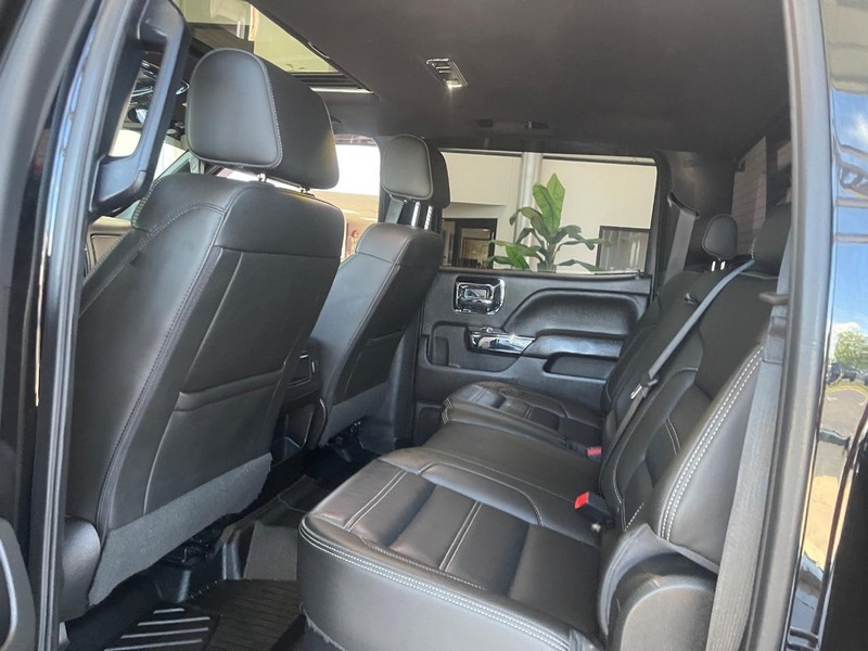 GMC Sierra 1500 Vehicle Image 14