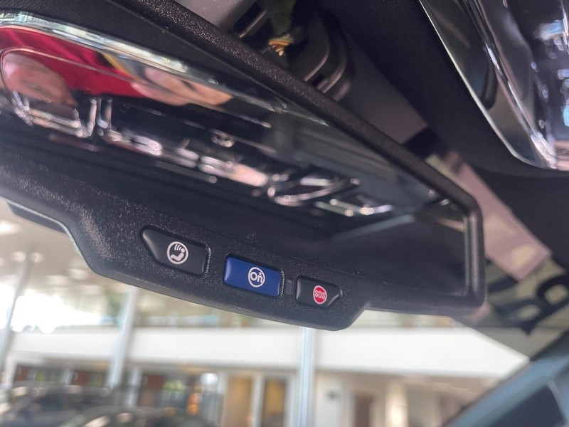 GMC Sierra 1500 Vehicle Image 32