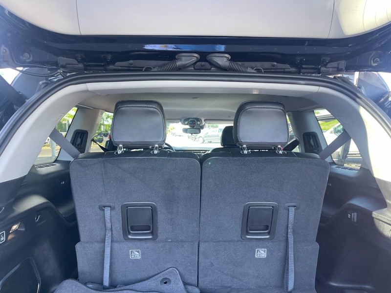 Jeep Grand Cherokee L Vehicle Image 09