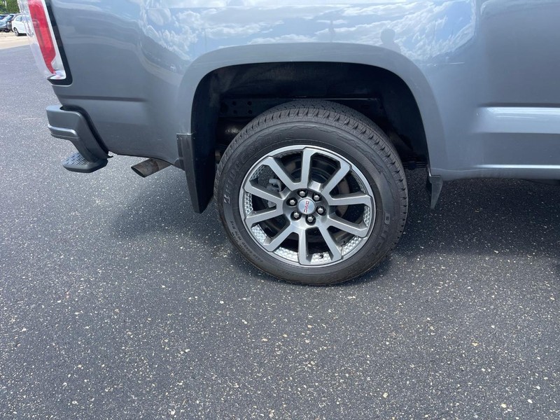 GMC Canyon Vehicle Image 08