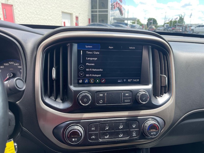 GMC Canyon Vehicle Image 26