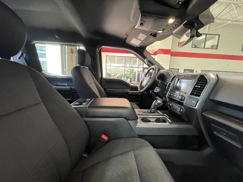 Ford F-150 Vehicle Image 03