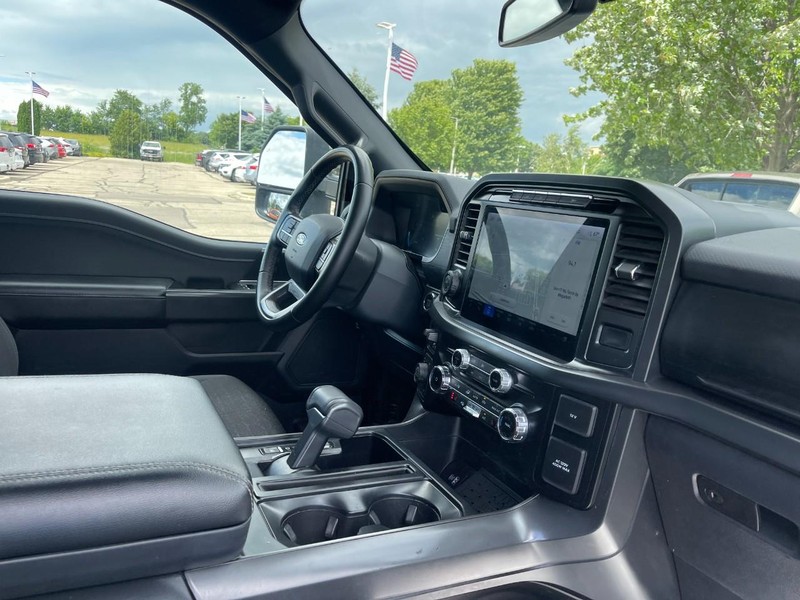 Ford F-150 Vehicle Image 02