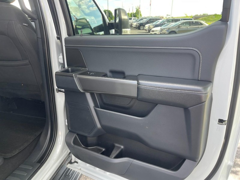 Ford F-150 Vehicle Image 14