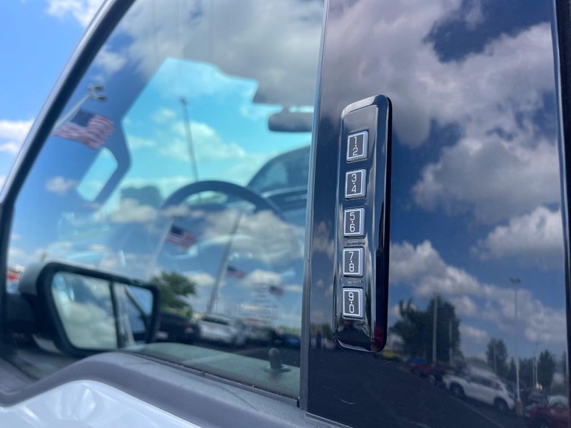Ford F-150 Vehicle Image 19