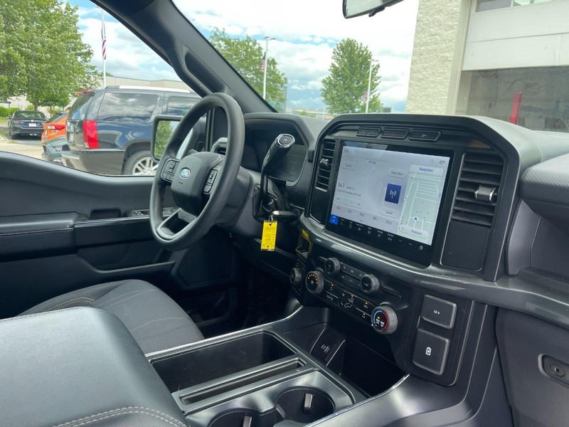 Ford F-150 Vehicle Image 02