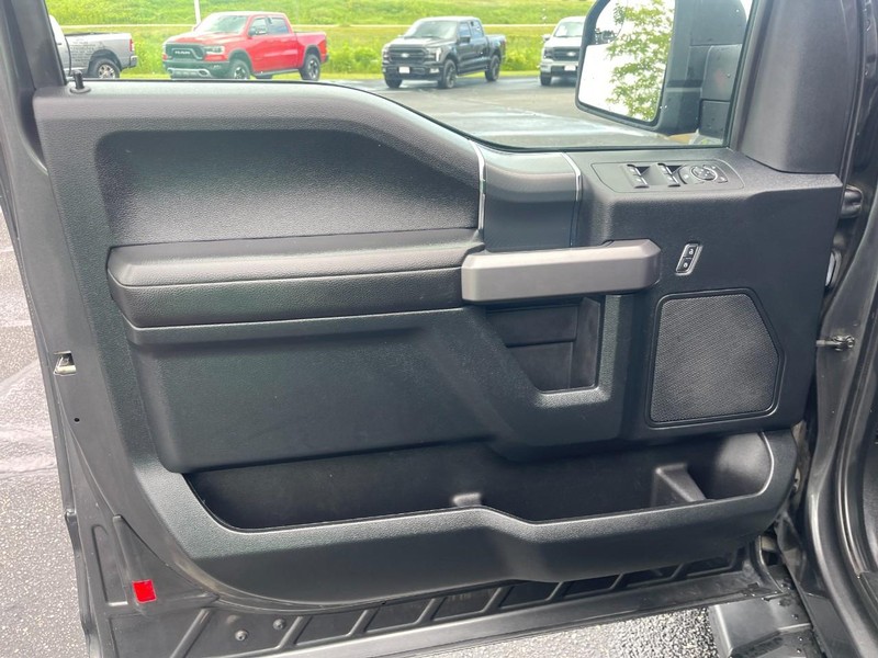 Ford F-150 Vehicle Image 11