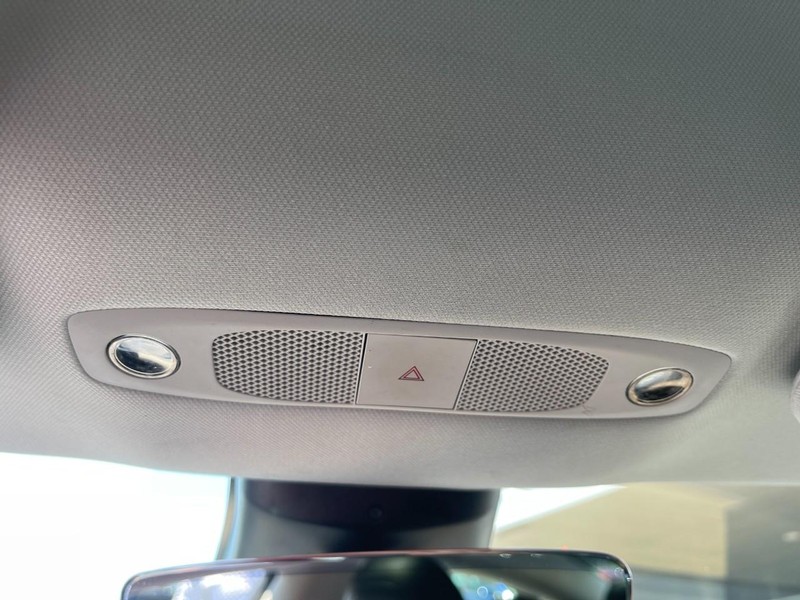 Tesla Model 3 Vehicle Image 26