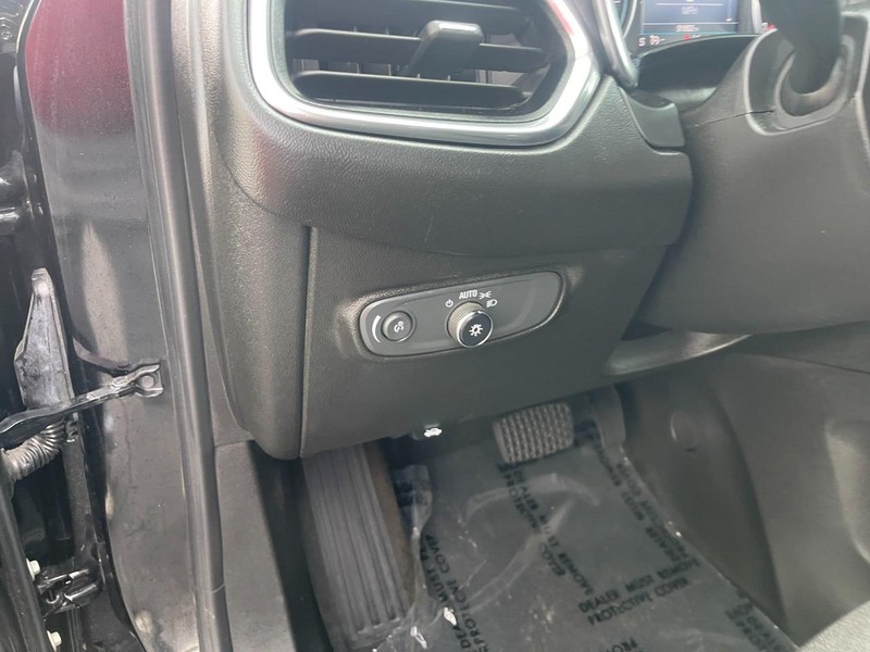 Chevrolet Equinox Vehicle Image 20