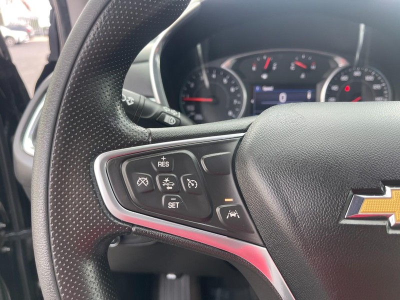 Chevrolet Equinox Vehicle Image 22