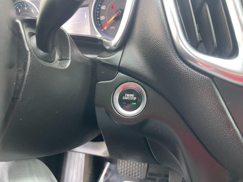 Chevrolet Equinox Vehicle Image 27