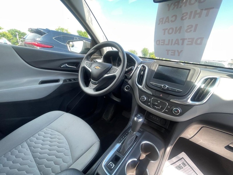 Chevrolet Equinox Vehicle Image 06
