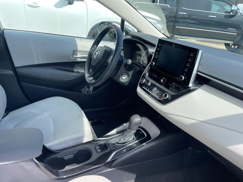 Toyota Corolla Vehicle Image 02
