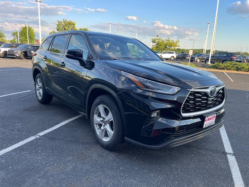Toyota Highlander Hybrid Vehicle Image 02