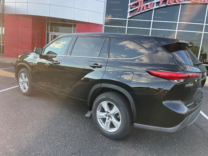 Toyota Highlander Hybrid Vehicle Image 04