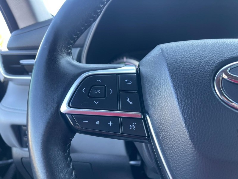 Toyota Highlander Vehicle Image 20