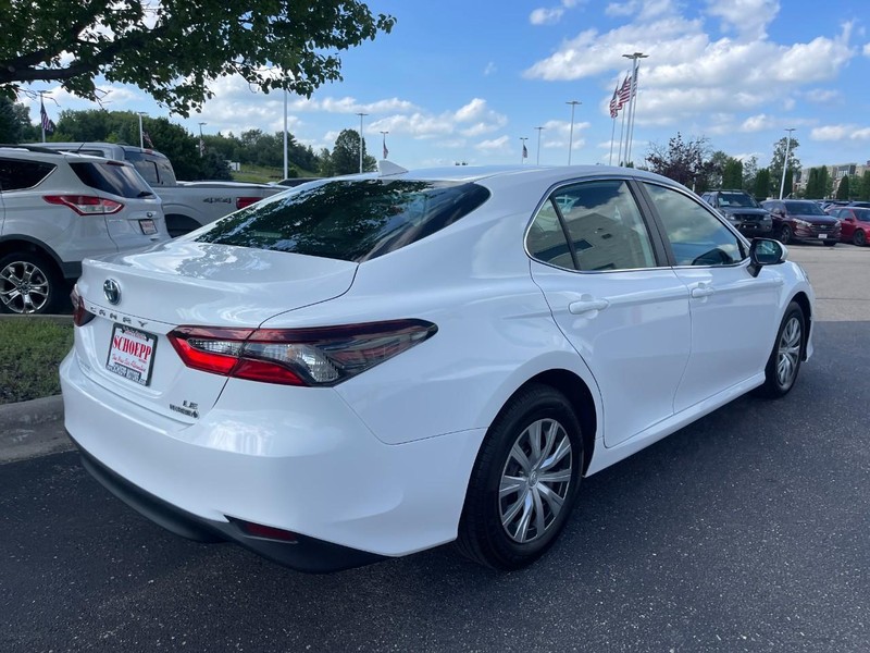 Toyota Camry Vehicle Image 03