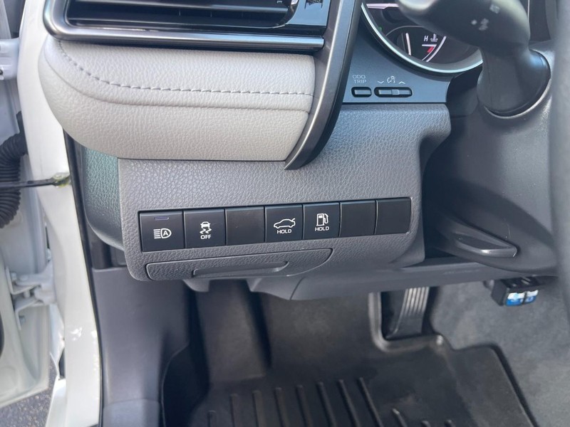 Toyota Camry Vehicle Image 17