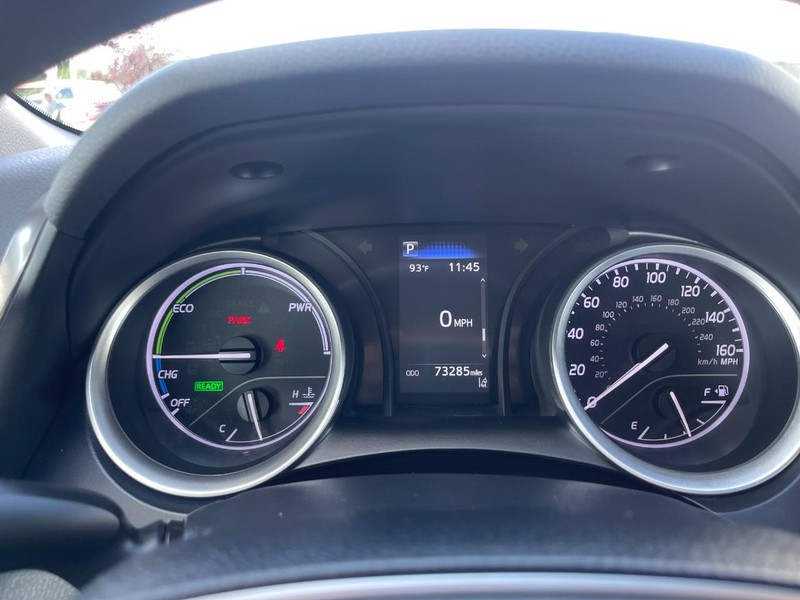 Toyota Camry Vehicle Image 21
