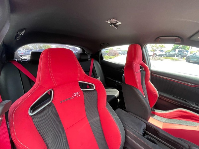 Honda Civic Type R Vehicle Image 05