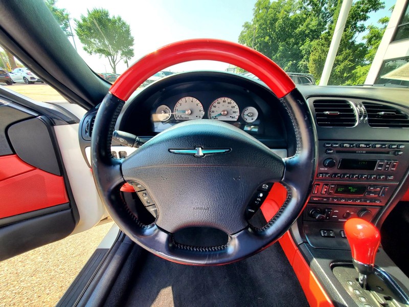 Ford Thunderbird Vehicle Image 10