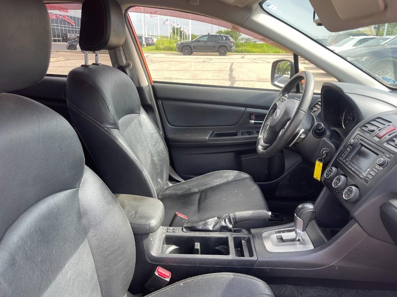 Subaru XV Crosstrek Vehicle Image 03