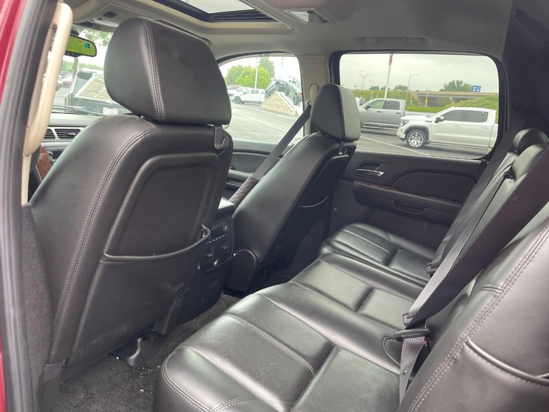 Chevrolet Avalanche Vehicle Full-screen Gallery Image 10