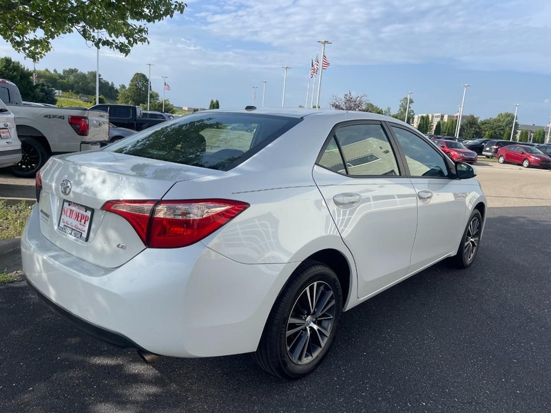 Toyota Corolla Vehicle Image 03