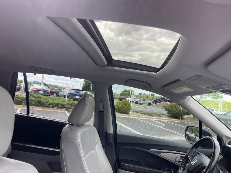 Honda Pilot Vehicle Image 11