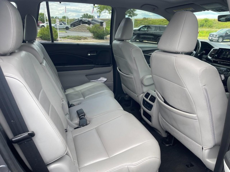 Honda Pilot Vehicle Image 13