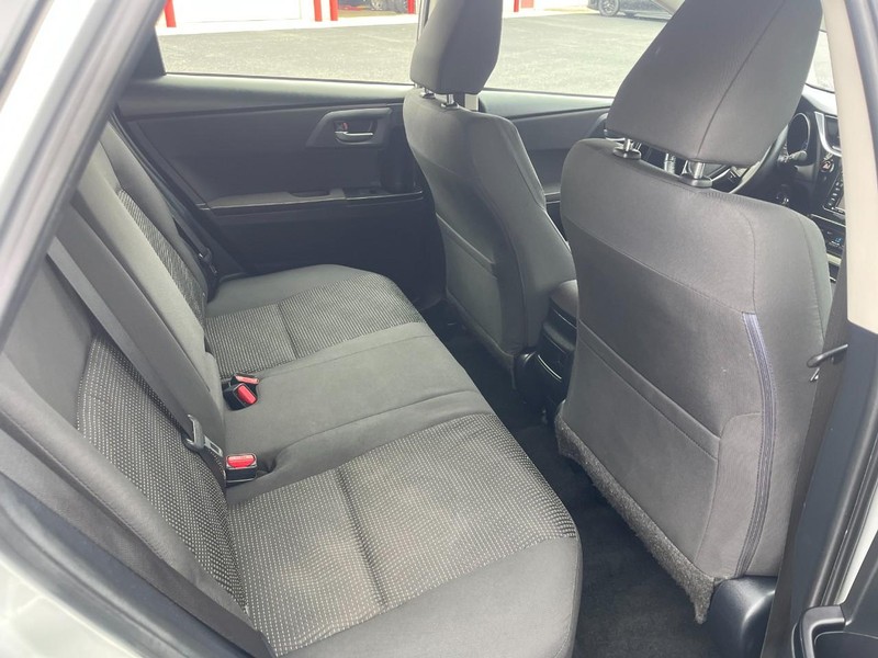 Toyota Corolla iM Vehicle Image 09
