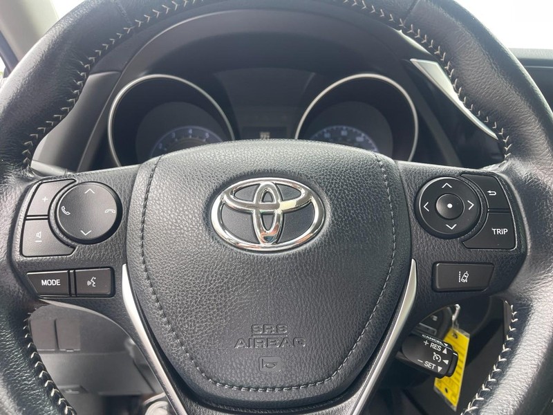 Toyota Corolla iM Vehicle Image 19