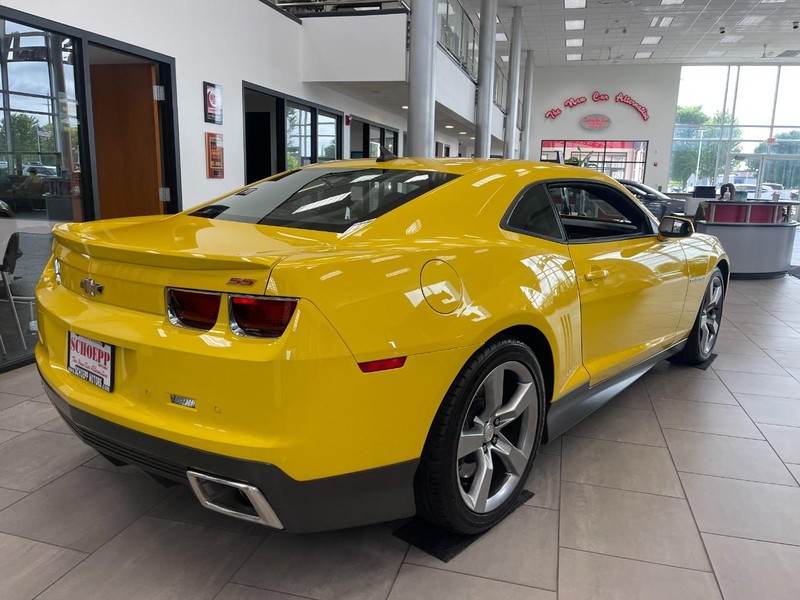 Chevrolet Camaro Vehicle Image 03