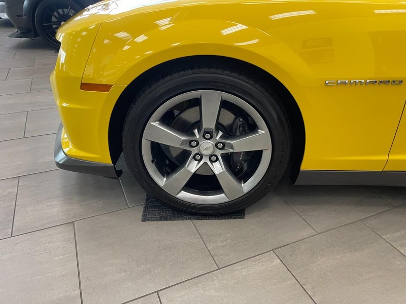 Chevrolet Camaro Vehicle Image 06