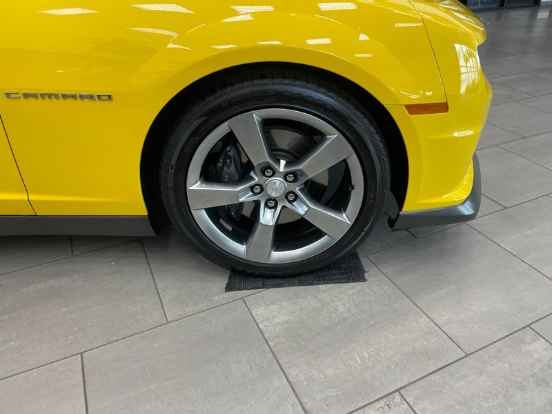 Chevrolet Camaro Vehicle Image 07