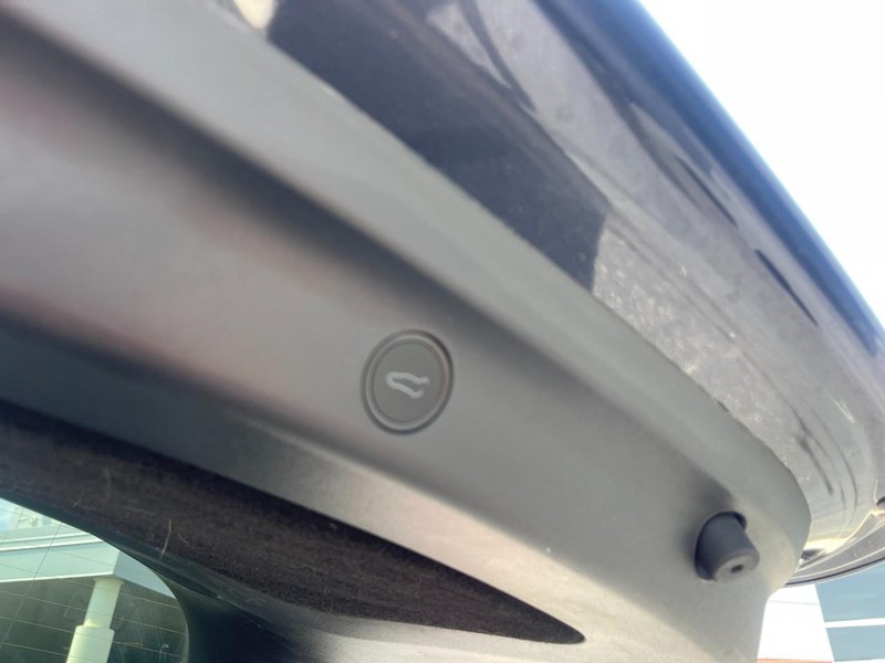 Tesla Model Y Vehicle Image 14
