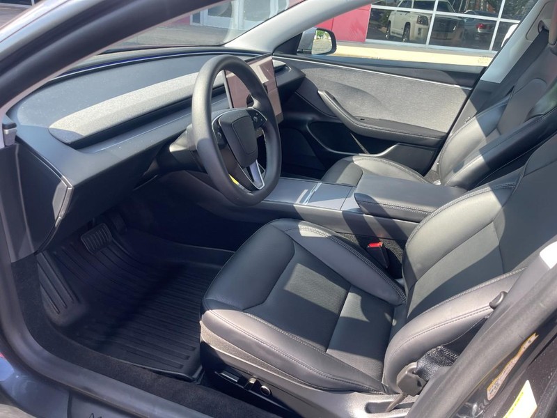 Tesla Model 3 Vehicle Image 17
