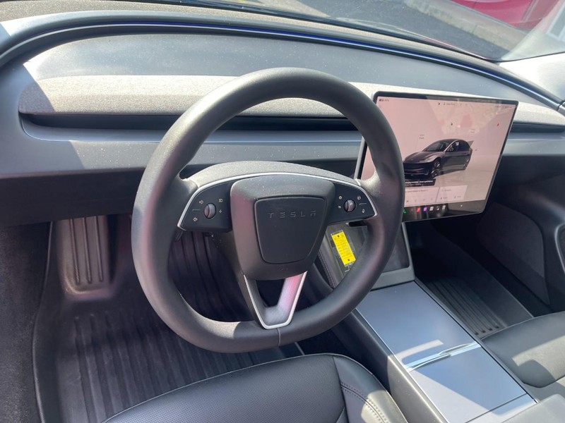 Tesla Model 3 Vehicle Image 19