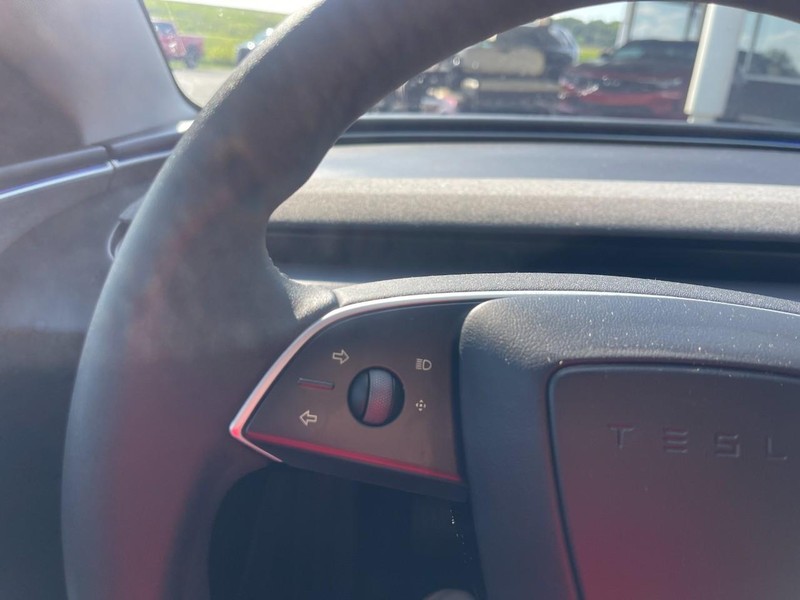 Tesla Model 3 Vehicle Image 20