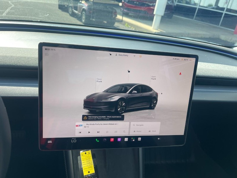 Tesla Model 3 Vehicle Image 22