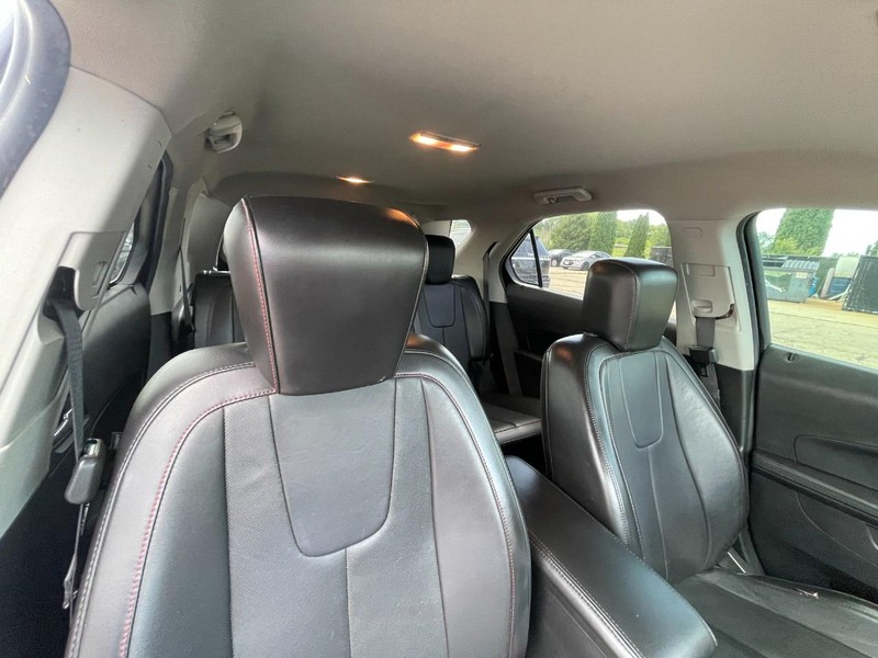 Chevrolet Equinox Vehicle Image 04
