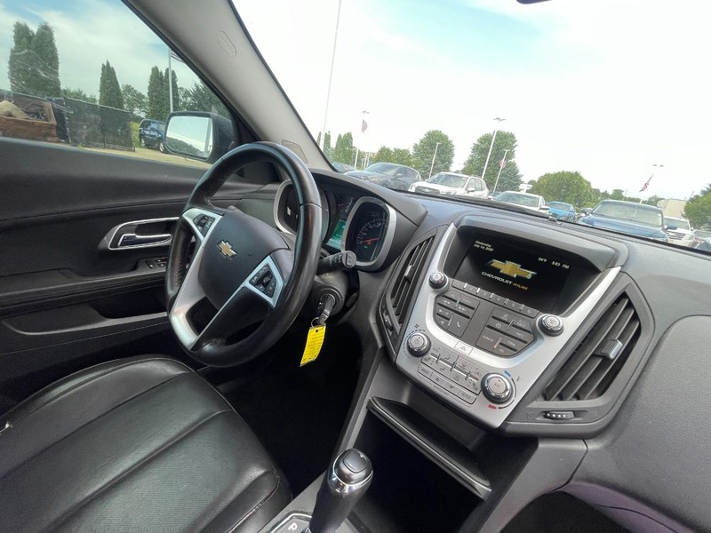 Chevrolet Equinox Vehicle Image 06
