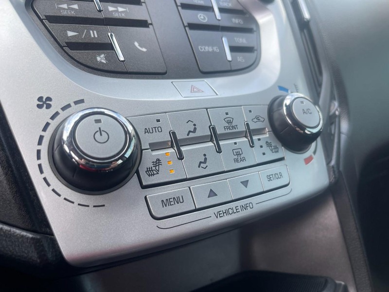 Chevrolet Equinox Vehicle Image 23