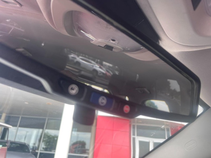 Chevrolet Equinox Vehicle Image 24