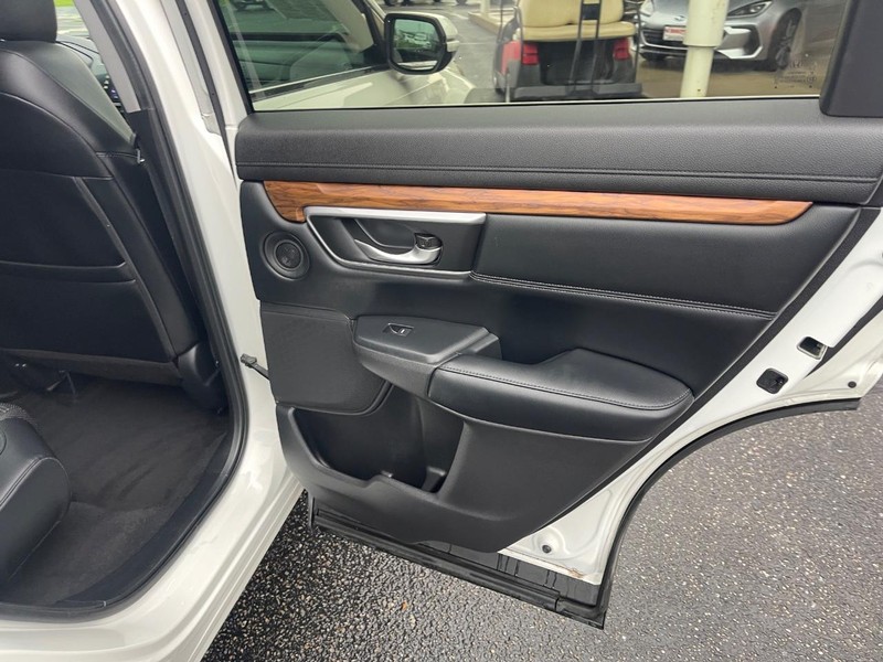 Honda CR-V Vehicle Image 15