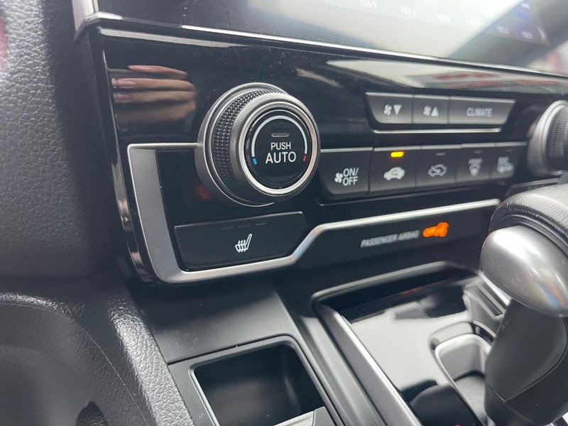 Honda CR-V Vehicle Image 30