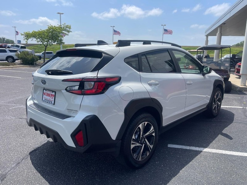 Subaru Crosstrek Vehicle Image 03