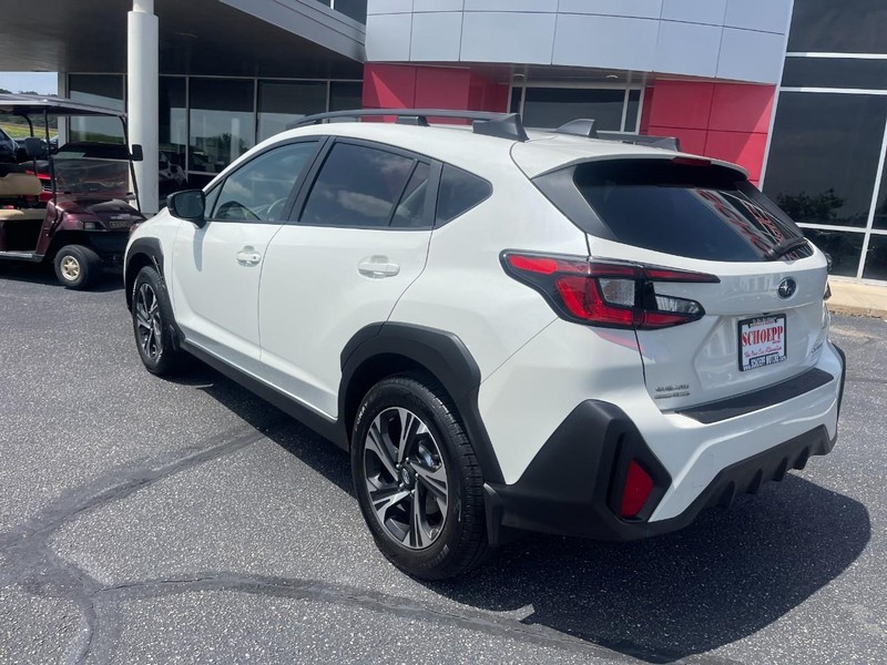 Subaru Crosstrek Vehicle Image 04