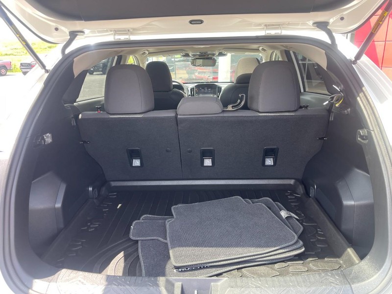 Subaru Crosstrek Vehicle Image 16