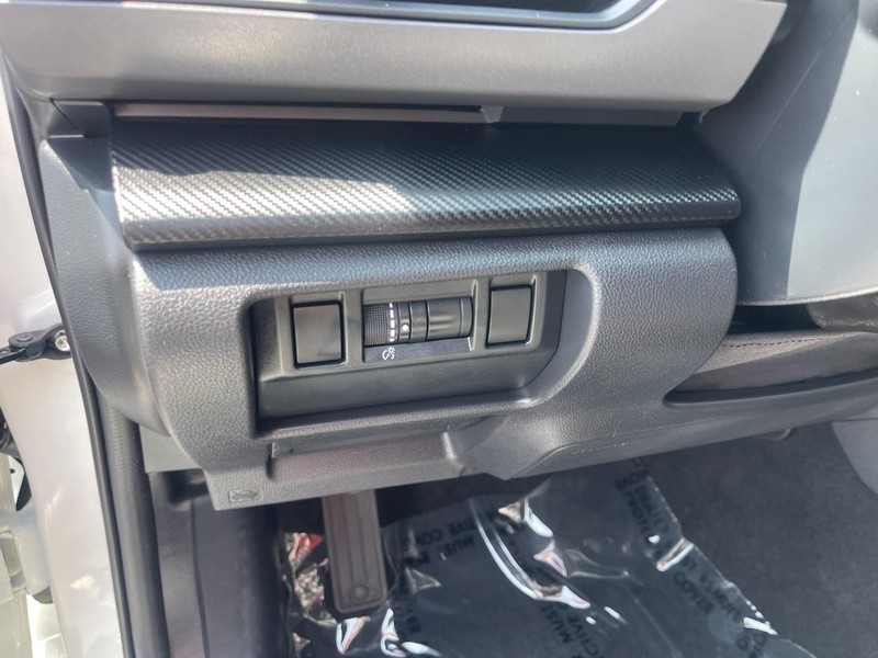 Subaru Crosstrek Vehicle Image 21